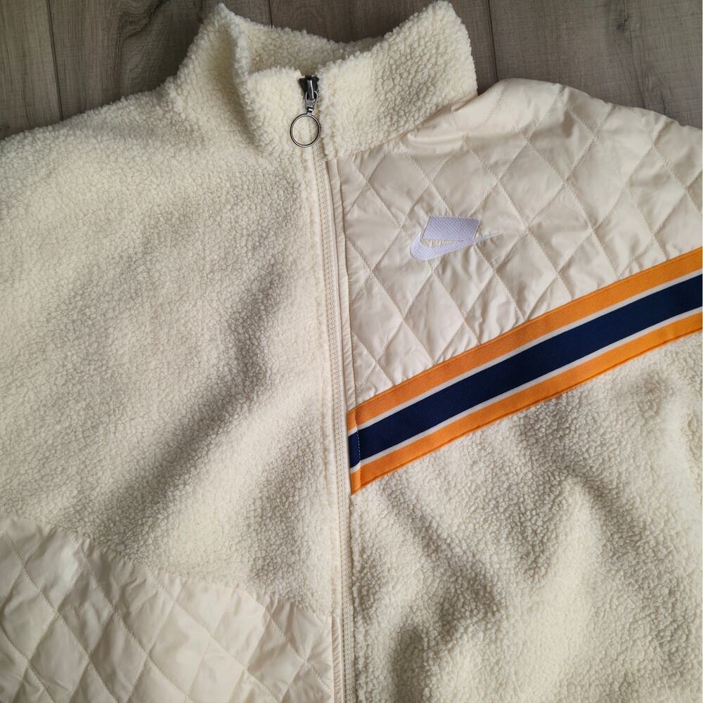 Nike Sherpa Loose Fit Oversized Full Zip Track Jacket Cream Women Sz XS - Picture 5 of 11